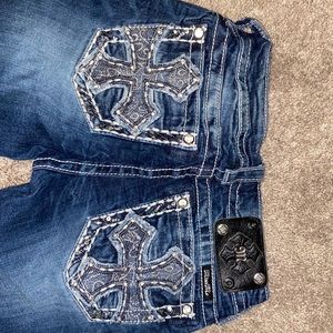 Miss Me mid-rise boot jeans